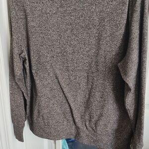 Uniqlo Brown Heather Crewneck Sweater